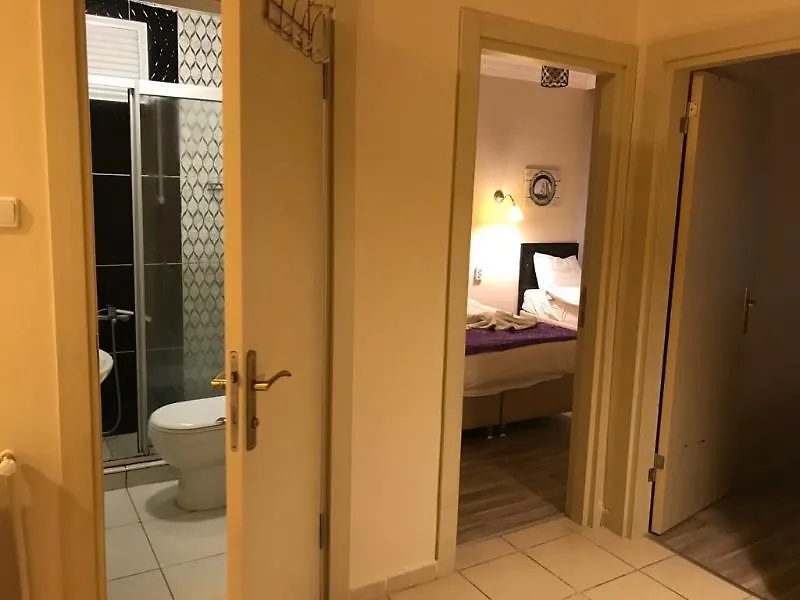 Berce Otel İstanbul 2*,