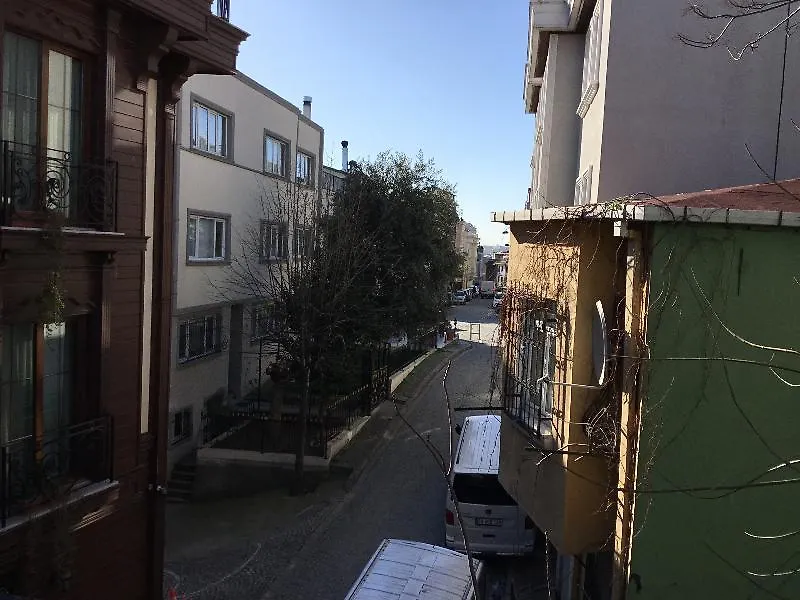 Berce Otel İstanbul 2*,